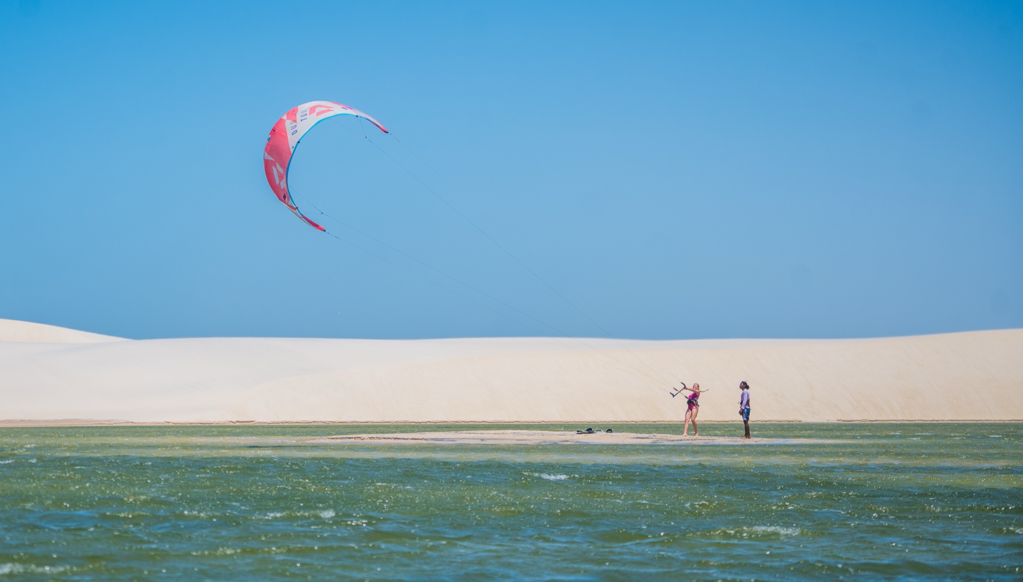 kitesurfing Lençóis Maranhenses Brazil desert lagoons season