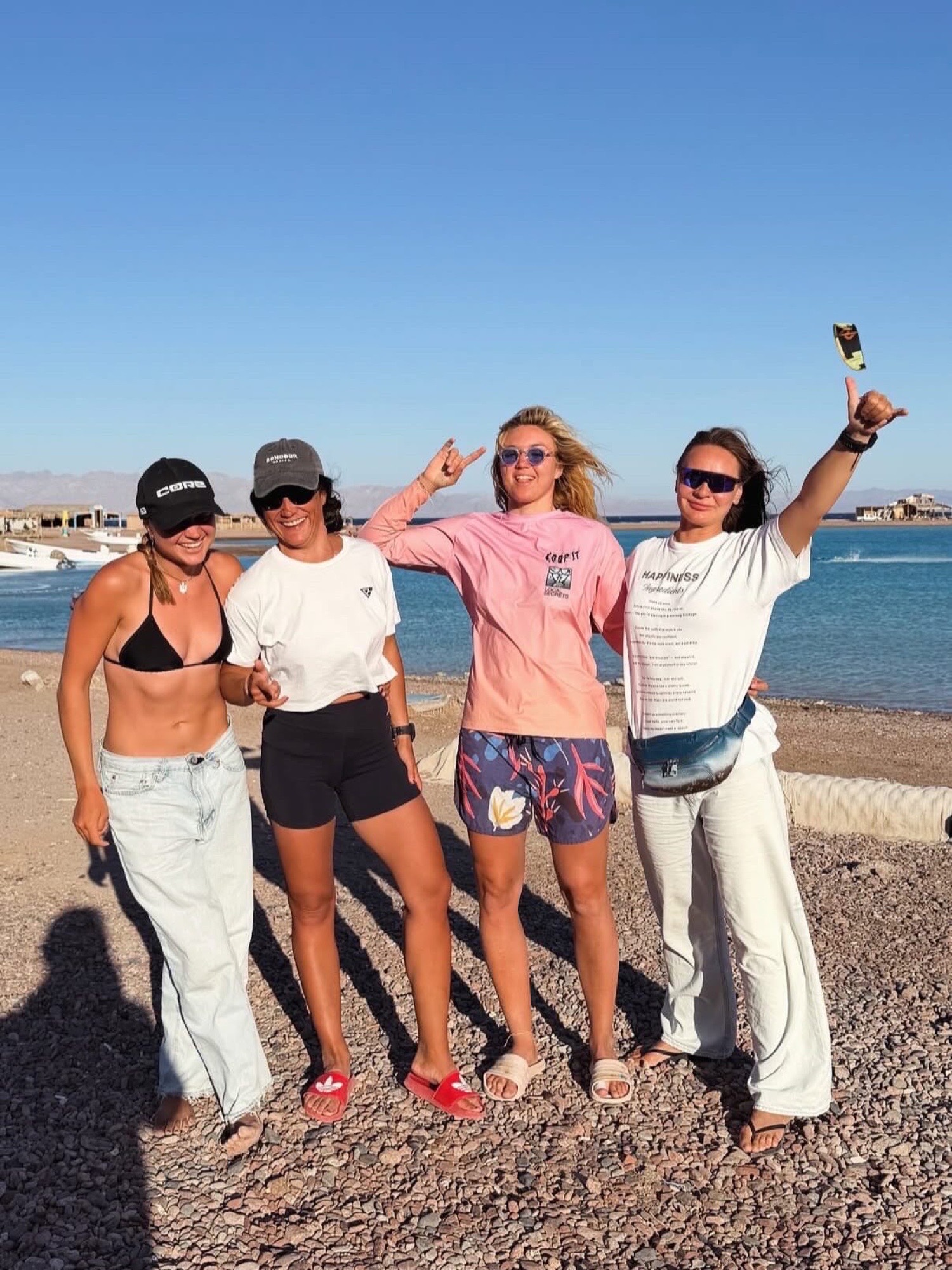 équipe féminine Local Secrets XP expédition de kite